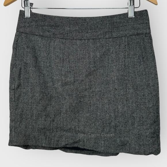 Banana Republic Mini Pencil Skirt I Petite 4P Gray Stretch Wool Spandex Academia - Picture 1 of 6
